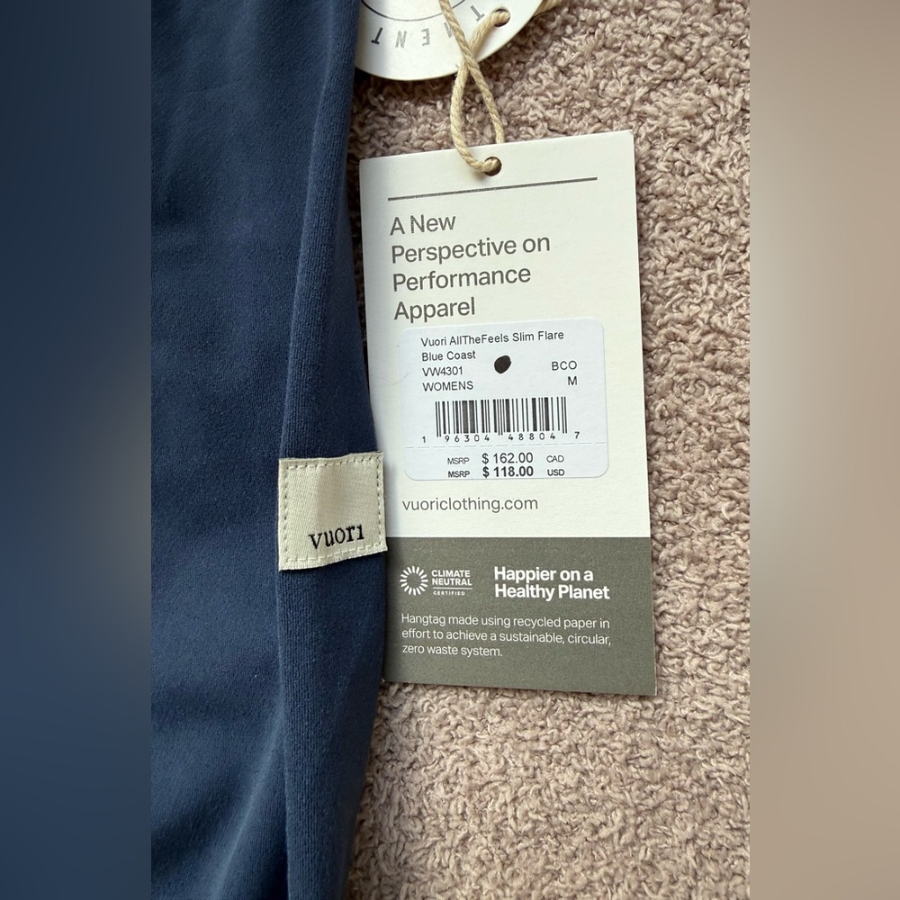 NEW- Vuori - AllTheFeels Slim Flare - BLUE COAST - Picture 3 of 5